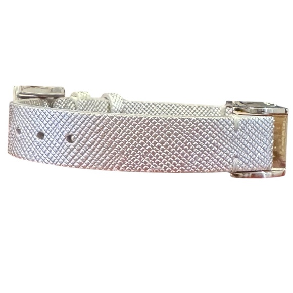 TORY BURCH SILVER CASE & SILVER LEATHER STRAP FITBIT BRACELET - Picture 5 of 14